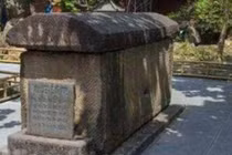 Ngôi mộ của Gia Cát Lượng bị đào lên, cảnh tượng trong lăng gây sốc 