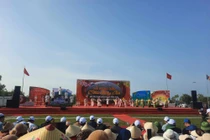 Hàng ngàn người trẩy hội chùa Hương - Hoan Châu đệ nhất danh lam