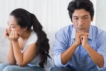 Bạn gái đưa về một đứa bé mới sinh, bí mật khiến tôi sửng sốt