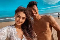 Gu thời trang của vợ chồng Bùi Tiến Dũng