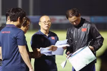 Ông Park Hang Seo 'bẫy' truyền thông?