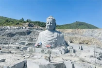 Bức tượng độc nhất Việt Nam được làm từ nguyên liệu đặc biệt 