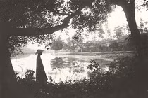 Hình độc về lăng tẩm các vị vua nhà Nguyễn ở Huế năm 1919-1926