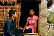 Bộ tộc kỳ lạ: Cha mẹ dựng lều cho con gái tự do yêu đương