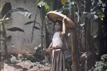 Ảnh màu tuyệt vời về phụ nữ nông thôn Bắc Bộ năm 1921 (1)