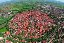 Bí mật 'động trời' của thị trấn hình tròn hoàn hảo ở Đức