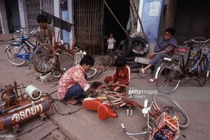 Ngắm nhìn đời thường mộc mạc ở Lào năm 1988 (2)