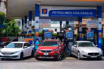 Vì sao giá xăng liên tục tăng mạnh nhưng giảm lại nhỏ giọt?