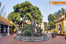 Khám phá loạt đền chùa nổi tiếng quanh phố Trúc Bạch 