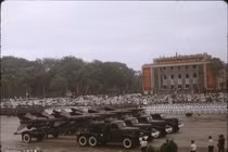 Ảnh đáng quý về cuộc duyệt binh đặc biệt ở Hà Nội năm 1973 