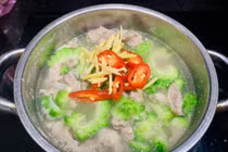 Nấu canh mướp đắng theo cách này đảm bảo ăn ngon