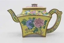 'Vứt xó' bình sứ trong gara, ai ngờ là cổ vật hơn 11 tỷ