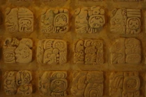 Giải mã hệ chữ viết phức tạp nhất thế giới của người Maya cổ