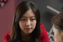 Về thăm mẹ chồng, tôi bật khóc khi thấy cảnh này