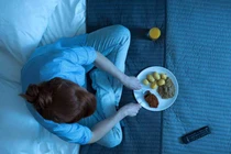 3 thời điểm tăng cân "mạnh" nhất trong ngày, chị em nên giữ miệng 