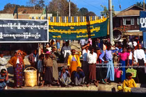 Loạt ảnh cực sinh động về đất nước Myanmar năm 1996 (2)