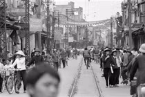 Cuộc sống ở Hà Nội năm 1973 qua ảnh của Horst Faas (2)