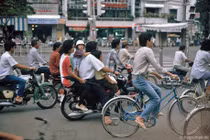  Loạt ảnh khó quên về xe máy ở Việt Nam đầu thập niên 1990 (2)