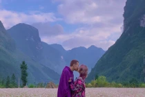 Chuyện tình 9 năm của cặp đôi ‘dành cả thanh xuân du lịch cùng nhau’