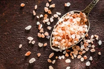 Loại muối đắt tiền dù không tốt hơn muối trắng