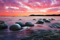 "Bãi biển trứng rồng" kỳ ảo, càng ngắm càng mê hoặc