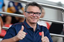 HLV Troussier từ chối lương gần 10 tỷ đồng/tháng để dẫn dắt tuyển Việt Nam