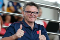 HLV Troussier từ chối lương gần 10 tỷ đồng/tháng để dẫn dắt tuyển Việt Nam