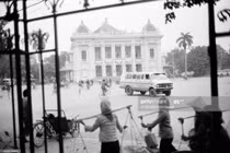 Cuộc sống Việt Nam thời hậu bao cấp qua ống kính nhiếp ảnh gia Pháp