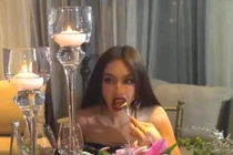 Hoa hậu Thùy Tiên và những khoảnh khắc ăn uống bình dị đáng yêu