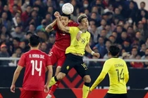 Tại sao VAR chưa được dùng ở AFF Cup? 