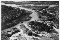 Phong cảnh kỳ vĩ của xứ Đông Dương xưa nhìn từ máy bay 