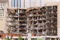 Lật lại vụ đánh bom sập nhà cao tầng chấn động nước Mỹ năm 1995