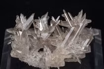 Sự quyến rũ muôn đời của các khoáng vật trong suốt