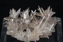 Sự quyến rũ muôn đời của các khoáng vật trong suốt