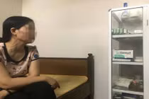 Gần 80 trẻ sùi mào gà sau cắt bao quy đầu: Đình chỉ công tác y sĩ