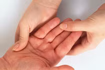 Xem tướng tay người dễ cả đời ngập trong nợ nần