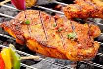 Dù có thèm đến mấy những người này tuyệt đối không ăn thịt nướng