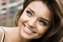 Bói vận mệnh phụ nữ qua má lúm đồng tiền 