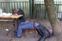 Uống quá nhiều rượu ngày Tết, 1 người tử vong