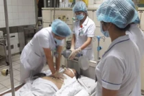 Tìm thấy chất cực độc trong nước chạy thận tại Hòa Bình