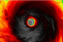 Siêu bão mạnh nhất năm đang tiến về Đông Á