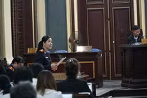 Xét xử Phạm Công Danh: Kiểm sát viên ý kiến về chỗ ngồi mới