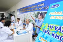 Vinamilk Sure Prevent đồng hành chăm sóc sức khỏe cho 4.000 người cao tuổi 