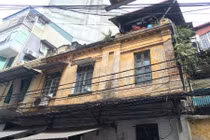 Cảnh sinh hoạt bất ngờ bên trong biệt thự cổ triệu đô ở Hà Nội