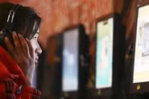 Kinh hoàng con gái nghiện Internet bỏ đói mẹ đến chết