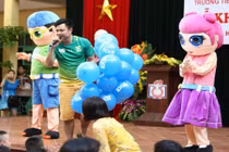  Xuân Bắc, Tự Long ''quậy tung'' khai giảng năm học 2015-2016