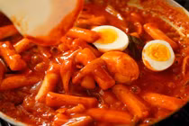  Những món ăn chỉ nhìn đã cay bỏng lưỡi ở Hàn Quốc