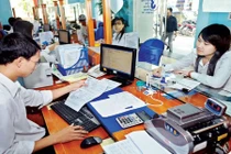 Lương thấp sao vẫn nhà lầu, xe hơi?