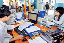 Lương thấp sao vẫn nhà lầu, xe hơi?