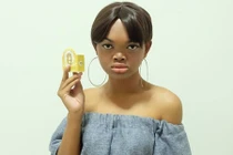 Hoa hậu chuyển giới Thái Lan xấu nhất lịch sử giờ ra sao? 